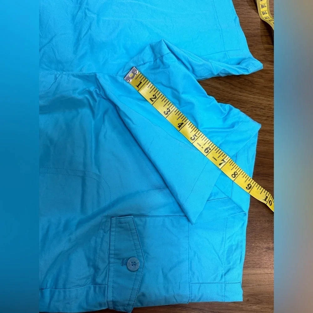 Izod Women’s Shorts Size 16 Bright Blue 5 Pocket